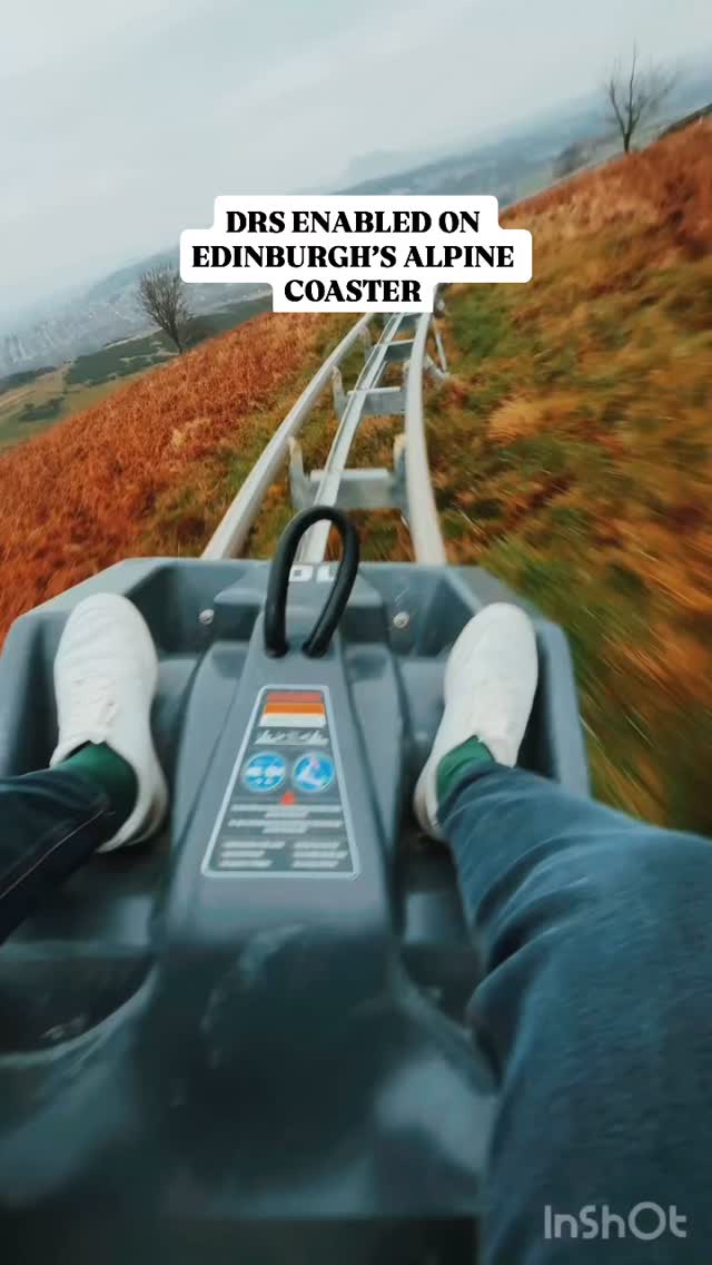 Racing down Edinburgh’s Alpine Coaster at Christmas. I’d imagine Santa will have a go when he passes through the city tonight.
#edinburgh #alpinecoaster