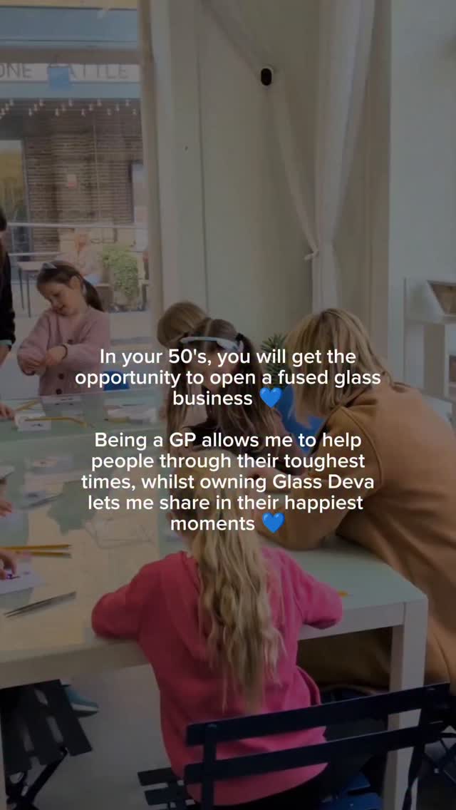 A message from Neela, the lady behind Glass Deva! 💙✨
#microwavekiln #fusedglass #thingstodoinchester #personalisedgifts #chestershop #fusedglassart #glassart #fusedglassworkshop #thingstodoincheshire #fusedglassgifts #smallbusiness #thingstodoinchester #giftsfordaughter #gidtsforher #giftsformum