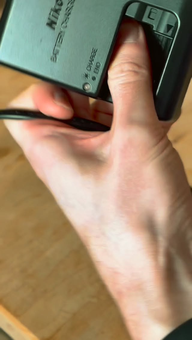 🤎 Ep. 2 - Parfois, il faut accepter de repartir de zéro :
reprendre son souffle, ajuster la lumière, changer d’angle. Ce n’est pas reculer, c’est se donner une nouvelle chance. Car chaque pas nous transforme, et chaque détour nous construit.
Tu es au beau milieu d’une histoire en train de se réécrire.
Et c’est aussi grace à vous.
Pour suivre mon travail, n’hésite pas à t’abonner !
#aixenprovence #photographe #inspiration
—
Photographe Aix - Photographe Dijon - Aix-en-Provence - Shooting photo