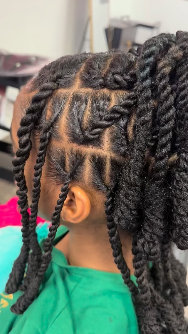 Soft, effortless, and made to last. Protective beauty that moves with you ✨
#ProtectiveStyle #CrownCare