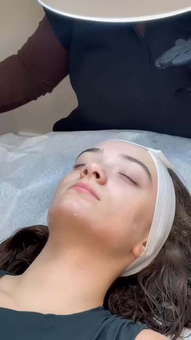 🌟 Refined skin, clinically elevated.
This luxury medical facial combines microneedling, steam therapy, lymphatic massage, blue light therapy, precise extractions, deep hydration, and clinical-grade skincare to restore clarity, tone, and radiance from within.
❄️ Winter Special: Facial services are 25% off for a limited time.
📍Coral Gables, FL
📞 305-661-1996
#facialtreatment #resultsmdwellness #drsolerbaillo #microneedlingcoralgables #deluxefacial