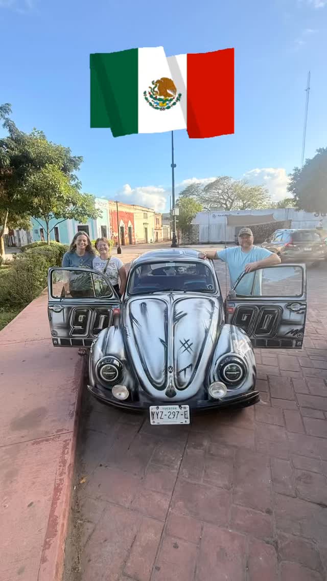 A Wisconsin family returned to Cancún for a second visit, but this time with Señor Travel Bug and to see the best the region has to offer. They visited Chichen Itza, one of the seven modern wonders of the world, ate wondrous Yucatecan / Mayan food, swung and junked into a cenote and wandered the streets of magical colonial Valladolid. #mexico #cancun #privatetour #cenote #valladolid