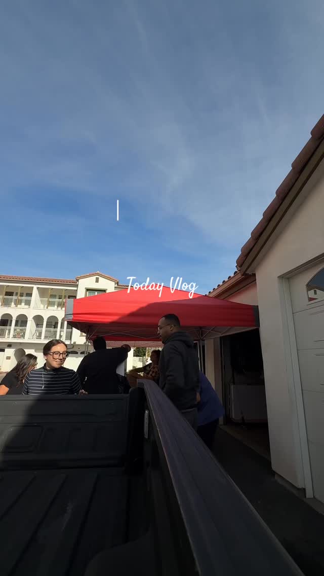 VLOG Part 1 | spend a saturday morning passing out pastries & blankets !! đĽŽđĽ
We love giving to our veteran families & supporting the veterans village in Loma Linda with blankets & pastries!
If you wanna learn more about my nonprofit ThundarLP (supporting veterans with trauma) follow us on instagram! @thundarlp or our website ThundarLP.org
#givingback #explorepage #veterans #christmasfood #nonprofit