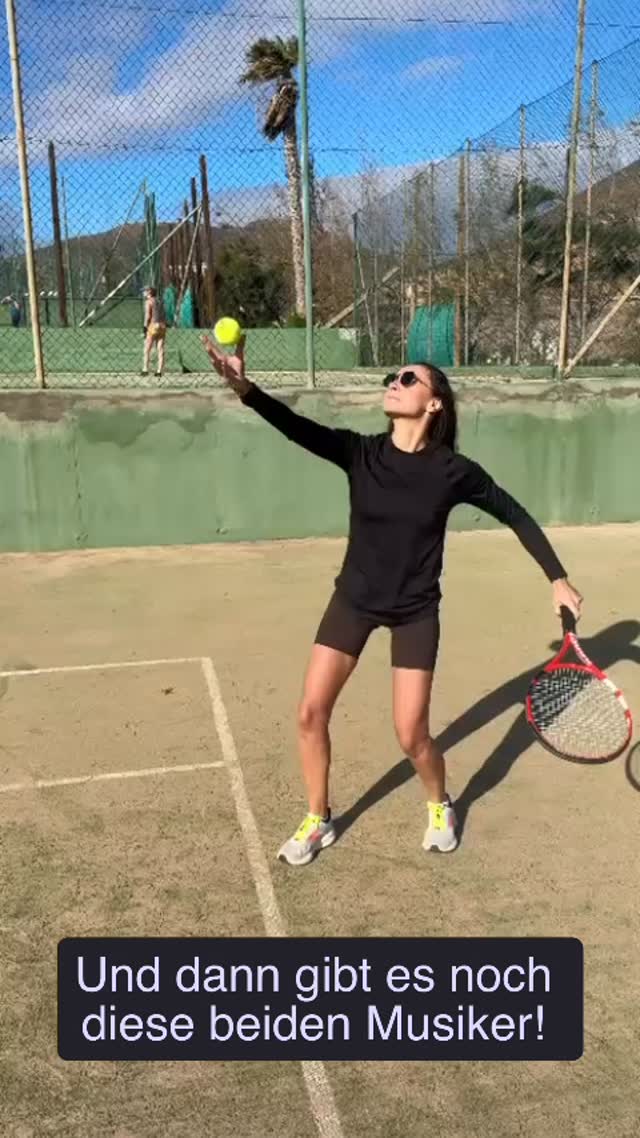 🌬️ Workcation-Vibes incoming! 🌴
Lissi und Yannik melden sich von ihrer Workcation – etwas windig, aber beste Laune! 💨✨
Wie schön, dass ihr Teil der Sixpash Familie seid. Auf euch beide ist einfach Verlass! 🙌
Fun Fact:
➡️ Lissi hat es aus Hessen direkt in die Hauptstadt von Rheinland-Pfalz gezogen 🏙️
➡️ Yannik bereichert dafür Hessen mit seinen Klängen an der Gitarre 🎸
Jetzt seid ihr gefragt 👇
Wollt ihr mehr Sport-Content von Lissi während ihrer Reise mit Urlaubsband.de sehen? 🔥
💬 Schreibt’s in die Kommentare!
#Workcation #TeamSixpash #OnTour #SportContent #teamwork