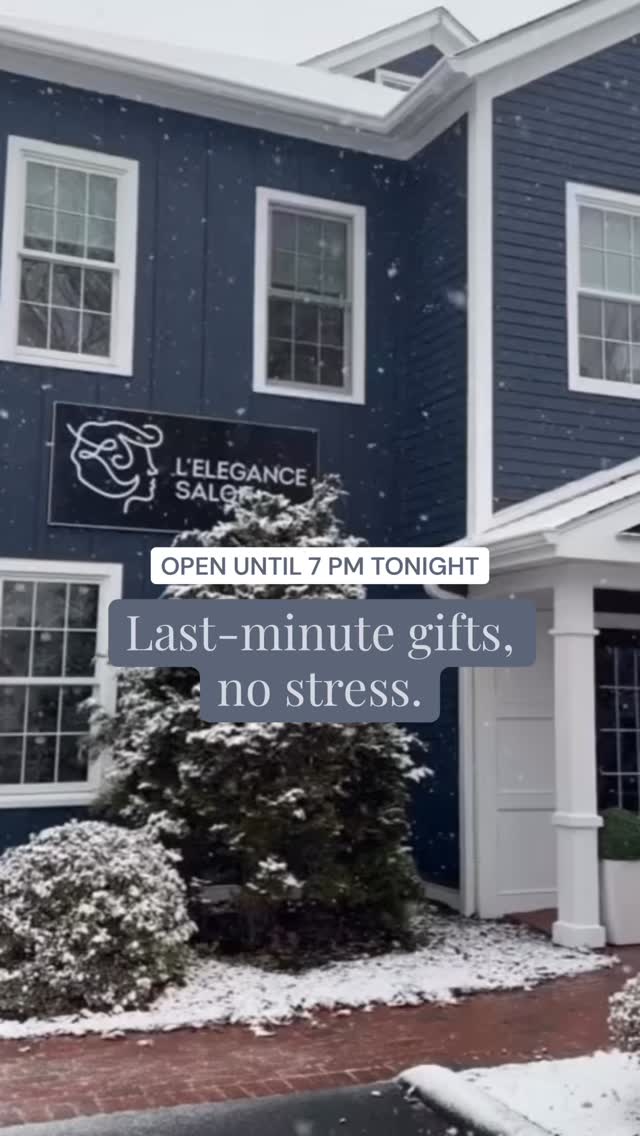 Last-minute shopping made easy 🎄🎁
We’re open until 7PM tonight — swing by and grab the perfect gift before the snow settles in ✨
#lelegancesalon #cheshirect #lastminuteshopping #holidaygifts #shopsmall openlatetonight