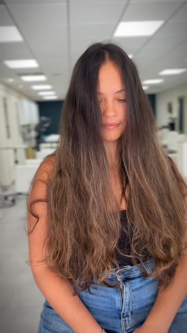 This blend didn’t happen by accident ✨
It happened with education.
Perfect Blend EDU teaches you how to create lived-in balayage that looks expensive and keeps clients coming back
.
.
.
.
#PerfectBlendEDU #BalayageEducation #LivedInBlonde #HairEducation #blendedbalayage