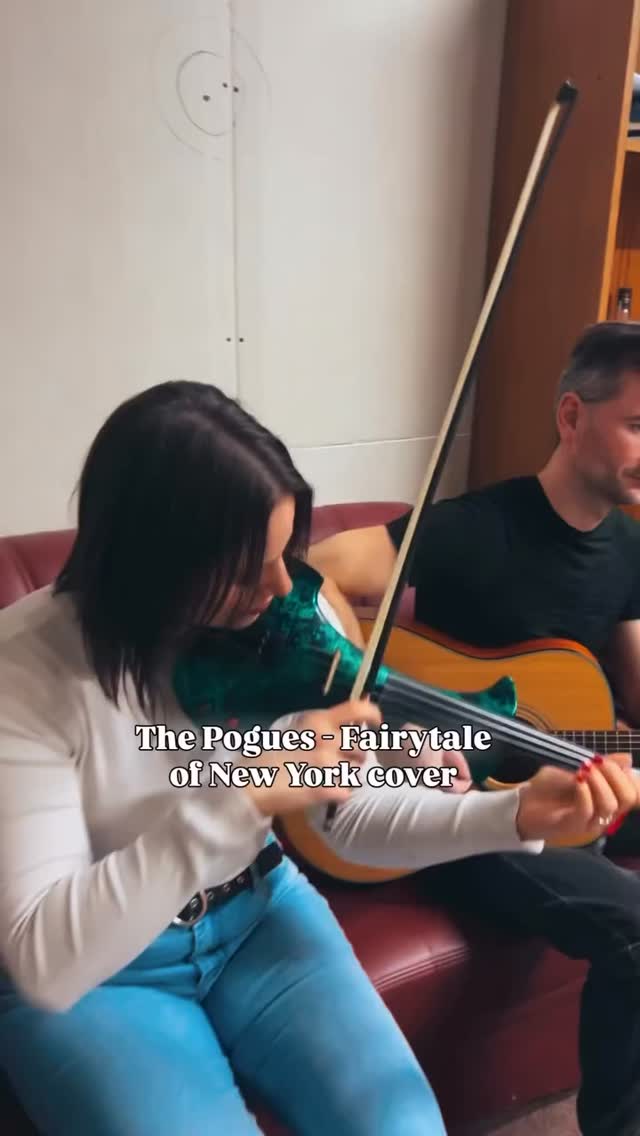 Reposted @firkinband
“There has never been a better Christmas song than the one written by the legendary The Pogues 💚
“Please enjoy this short instrumental version from it, featuring @bridgeviolins Wishing you a lovely time preparing for the holidays! “✨☘️💚. @firkinband
@thepoguesofficial @shanemacgowanofficial