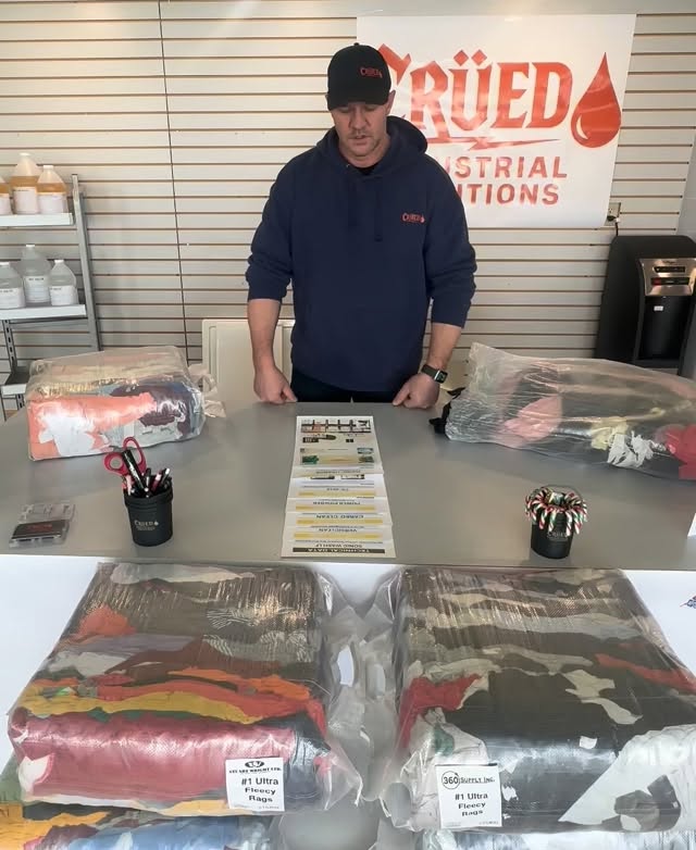 A bit of an introduction, I didn’t speed the video up this time, sounds a bit better. Other than it took 86 tries and it still ended up like this. Haha Like and Share.