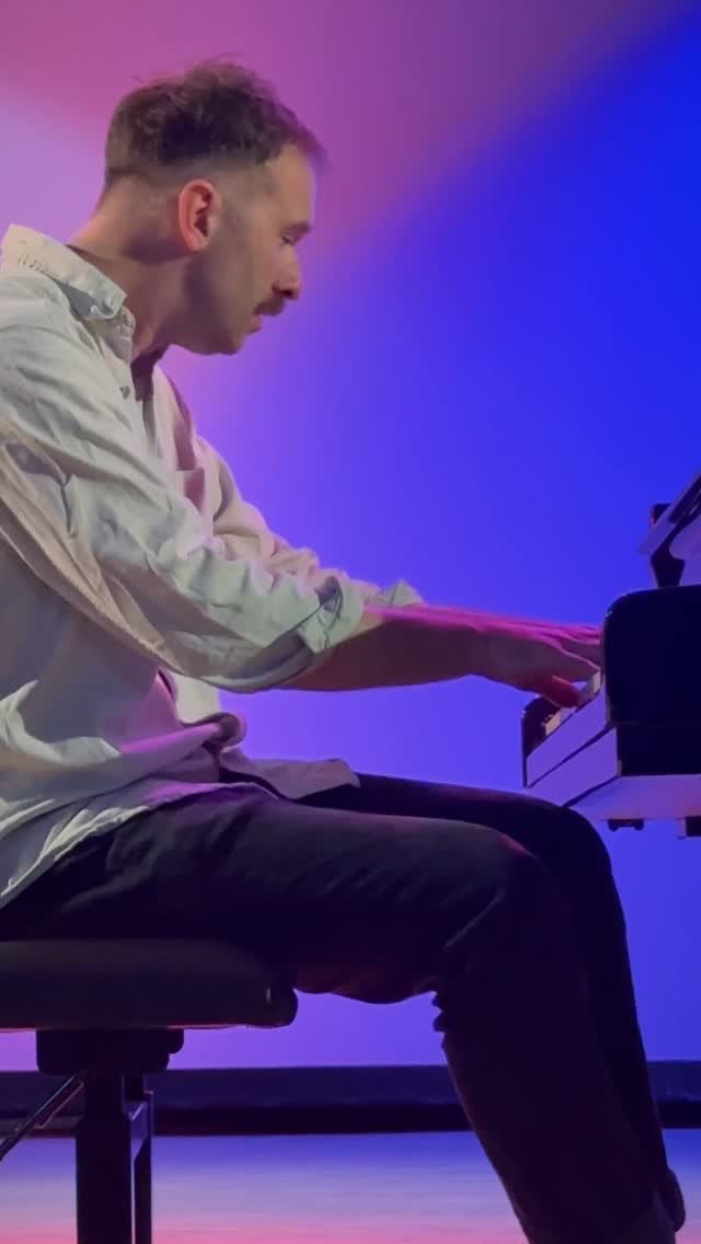 an excerpt from my solo concert in cluj-napoca, romania 🇷🇴
revisiting an oldie called ‘rhône’
@jazzfanrising @editionrecords @kalleklev_management
thanks to @mrbucur