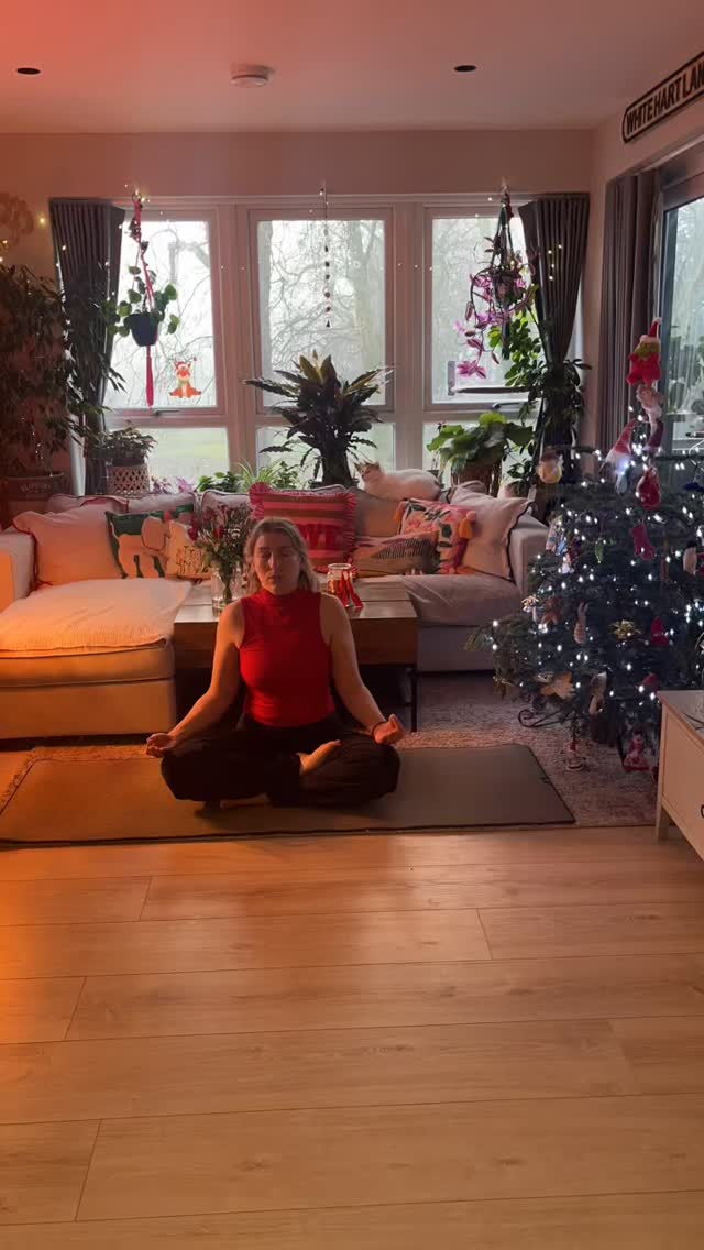 Happy Christmas to you all.✨✨✨✨✨✨
Next classes with @emra_sound_healing_ are on the 4th and 6th of January.
Use the link in my bio to book.