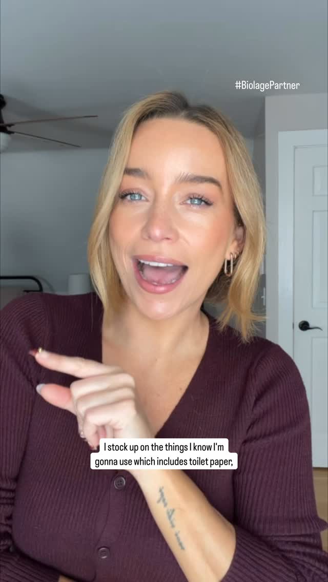 The way to my heart is through @biolage liters. #biolagepartner
Because all of these holiday house guests I have would have finished off a regular bottle by now! (And nothing’s worse than realizing you’re out of conditioner mid-shower)
Best part is that these liters are on sale for just $29.99 during the @ulta liter sale! So you can lock in your day 1 color with Biologe’s Color Last line, or add extra hydration with the HydraSource line. Whichever you pick, I can guarantee your bathroom will smell like a spa! #biolagecolorlast #allurebestofbeauty