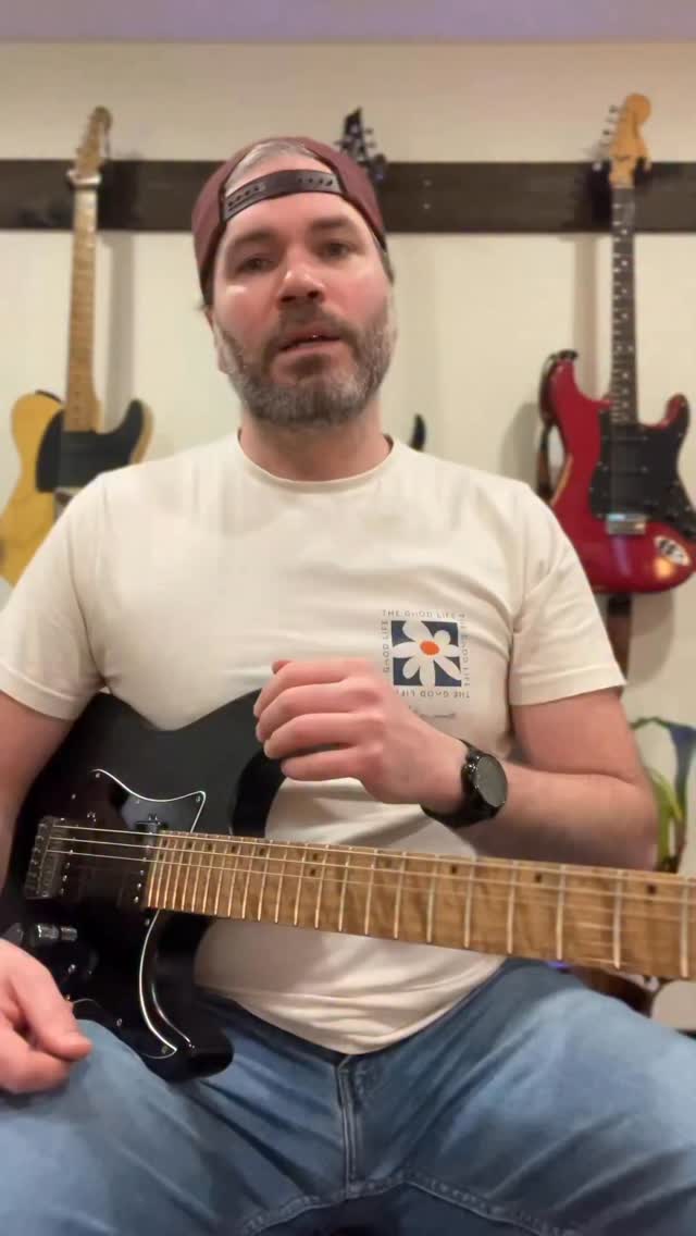 1 lick. 4 ways to play it 🎸