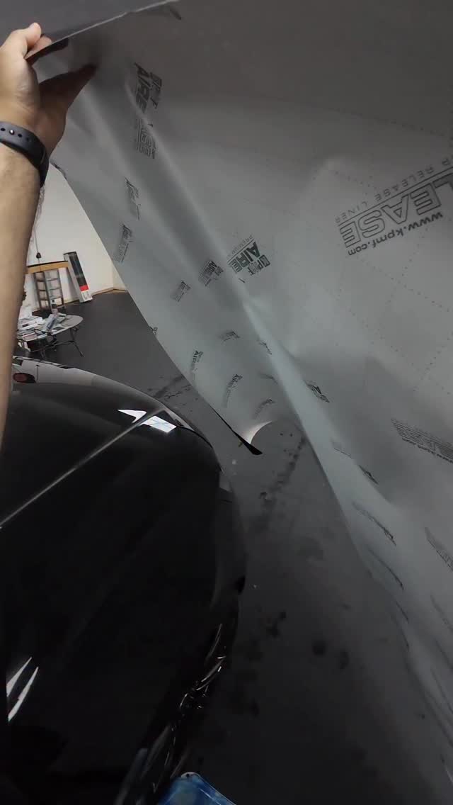 KPMF bonnet wrap #pov #carwrap #thewrapper #rangerover #vinylwrap
