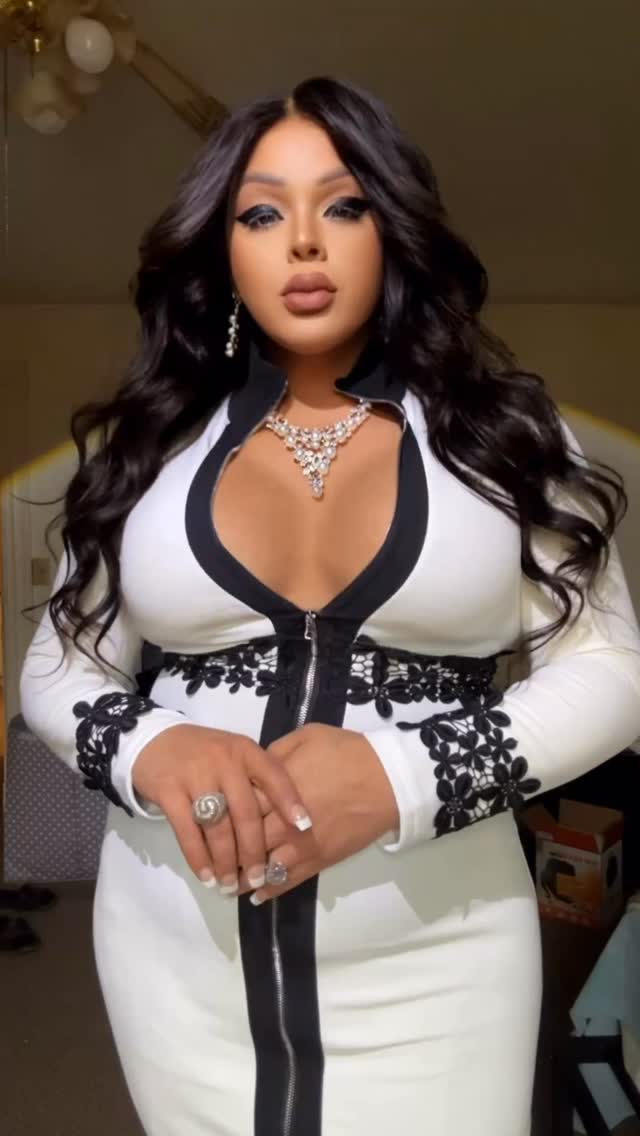 Check me out at Ladylofton.com