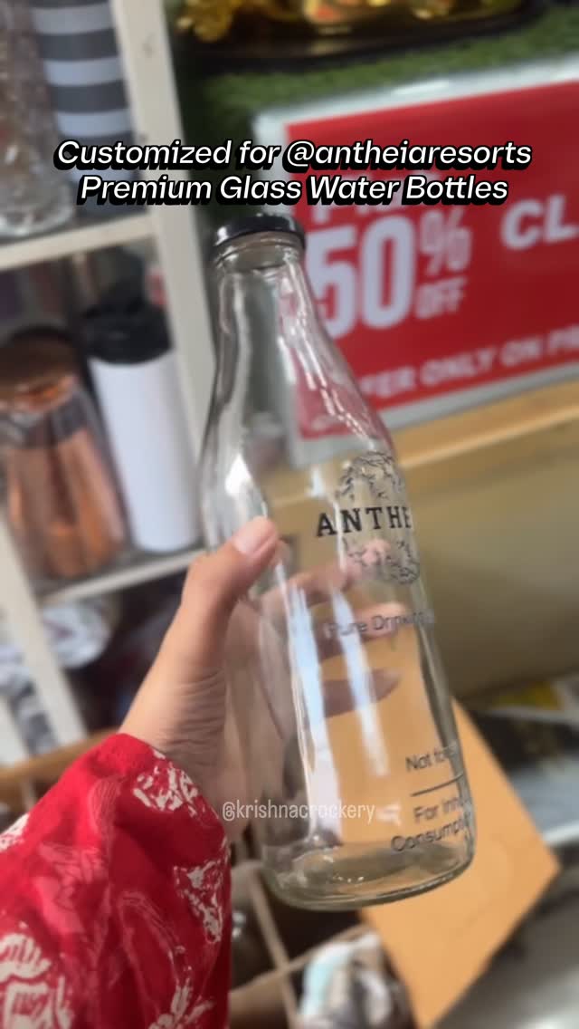 Customized glass water bottles crafted for @antheiaresorts ✨
Thank you for choosing Krishna Crockery for your hotelware needs.
#hotelware #customglassware #resortsupplies #hospitalitydesign #krishnacrockery