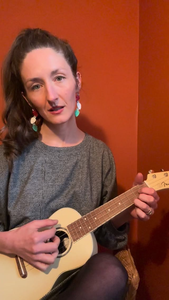 Learned a new tune on my new ukulele today and wanted to share it really quick before it’s too late for Christmas music until next year 🎄✨ I hope you are having very happy holidays!