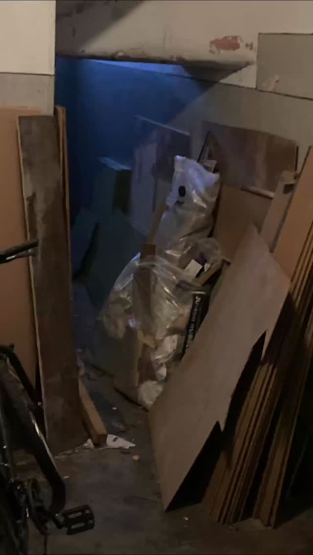 Leftover materials, stacked stairways… and yes, even the kitchen sink.
Cleared safely and efficiently by our team, with everything handled properly from collection to disposal.
#caledonianwasteservices #houseclearance #wasteremoval #edinburgh #clearancework #localteam #edinburghbusiness #clearedbycws