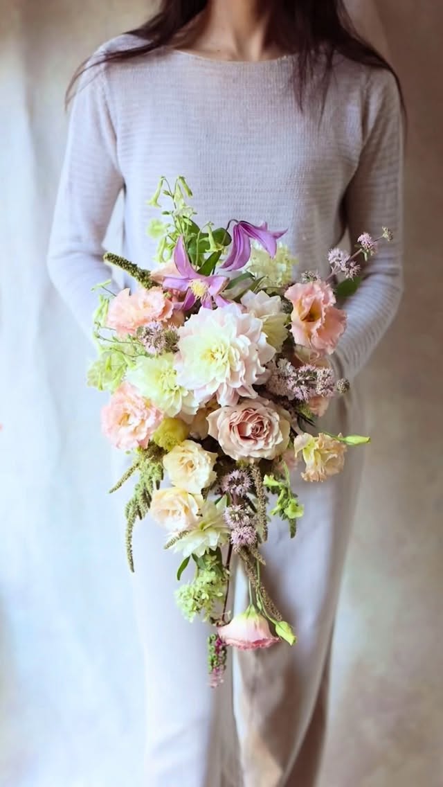 I’ve always loved the feeling and look of cascading bouquets, but they also made me nervous. I didn’t feel very confident making them, mainly because I didn’t have enough practice and hadn’t fully discovered the tricks behind them.
Most years, I only had the chance to make cascading bouquets a couple of times for weddings. Once wedding season started, everything got busy, and it became hard to sit down and intentionally practice. During the off-season, my time was filled with meetings, designing for the next year’s weddings, updating my website, and spending more time with my kids. Even though I knew I needed to practice cascading bouquets, I rarely did. But once I finally decided to put more time into practicing them, I started to feel more confidence and joy in making them 🌿
I created these cascading bouquets using the StemSlider bouquet tool, but I’ve shared a free hand-tied cascading bouquet tutorial, along with articles on tips, tricks, and my favorite materials for cascading bouquets on my blog. If you’re feeling less confident, you can find them through the link in my profile 😊
.
.
.
.
.
.
#stemslider #stemsliderbouquet #flowertool #floraltools bouquetofflowers flowerbouquets sustainablefloristry weddingbouquets flowerbouquet cascading cascadingbouque