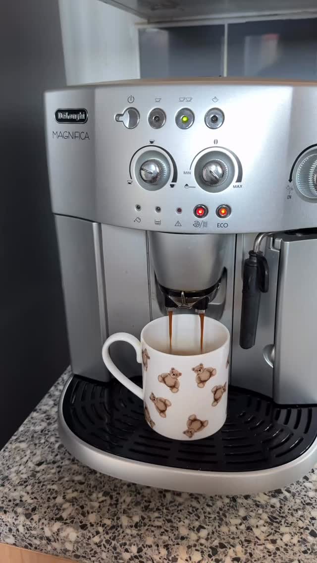 Something I absolutely swear byâŠ
A good multivitamin.
Itâs important to invest in a multivitamin that covers all essential vitamins and minerals. That use quality ingredients over bulking agents.
Iâve been taking multis for over a decade daily and I swear by them. Each year people will be like âitâs flu seasonâ but (touch wood) no matter who Iâm around, even if theyâre sick, I donât pick it up. That combined with a diet rich in fruits and vegetables.
These @drveganco multis have been amazing, they cover a full spectrum and cover vegan essentials that most multis donât.
Game changer.
As a holistic coach I ensure we work on every area of your body to ensure youâre living as optimally as possible.
Taking care of yourself isnât selfish. Itâs vital đ«¶đ»đ
I couldnât think of a better way to start my retreat day đ
If you want to browse their products you can get up 20% off using my code LAURASYLV at the checkout. You can find the link in my bio.
You deserve to feel good!
*gifted
..
.
.
#holistichealthandwellness #veganessentials #selflove