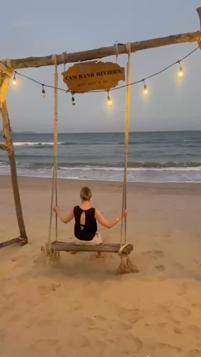 “Happiness is not something ready-made. It comes from your own actions” - Dalai Lama
Small changes can have the biggest impact ✨
◽️Don’t let life pass you by - Take time for the things and the people you love.
◽️ Be present! Especially when you are spending time with a loved one or doing something you really love. Be present!
◽️Take time for yourself. It’s okay to take care of yourself too. Physically, mentally and emotionally. It is not selfish. It is a necessity!
◽️ Remind yourself that you are exactly where you need to be right now. It doesn’t always make sense but everything happens with a purpose. It happens the way it should.
◽️ It’s okay to not be where you thought you “should” be by now. Instead see this “slower route” as an opportunity to see and experience more along the way.
◽️It’s not too late to make the changes you need.
◽️It’s okay to follow your own path.
◽️Nutrition is fuel. The quality of fuel you give your body will determine how well your body works.
◽️ It’s okay to eat that slice of cake or to enjoy a glass of wine without any guilt.
#happiness #traveldiaries #foodie #fitnesswomen #wellness