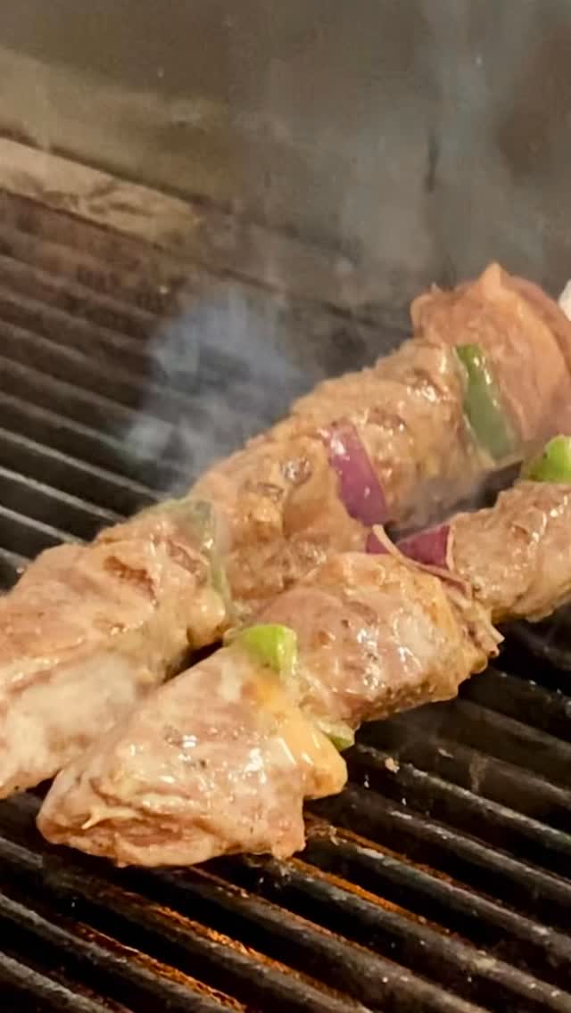 This is your sign (and official excuse) to eat out again ! Achilles is heading into winter break starting January 4th, which means you’ve got one week to come in and enjoy your favorites before the pause.
#AchillesEats #WinterBreak #DinnerPlans #DateNight #FoodCravings