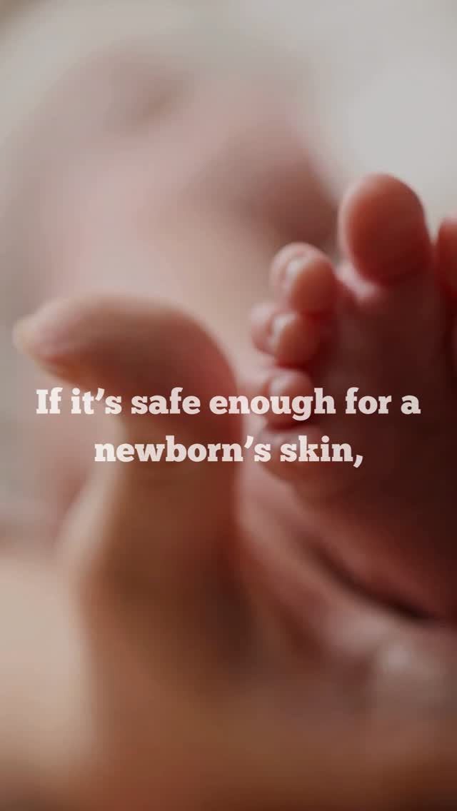 We’re so used to having a different cream for everything:
baby balm
hand cream
face moisturiser
after-sun
barrier cream
“sensitive skin” lotion
…when your skin actually wants ONE thing:
🍖 whole-food fats
🥛 natural moisturising factors
🧈 ingredients it recognises
Tallow is:
✅ safe enough for newborn skin
✅ nourishing enough for mom’s face
✅ healing enough for dad’s cracked hands
✅ soothing after sun and swimming
✅ gentle for eczema-prone kids
One clean product.
Whole family.
Simple. Clean. Primal. 🧴🤍
#PrimalWellness #TallowCream