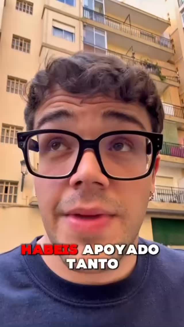 Ha pasado lo que tenía que pasar 😅💣
El juego lo ha petado tanto que ya estamos pidiendo más copias y empaquetando sin parar.
Cajas por aquí, cajas por allá… y nosotros felices.
Gracias por el apoyo, de verdad.
Seguimos 🖤