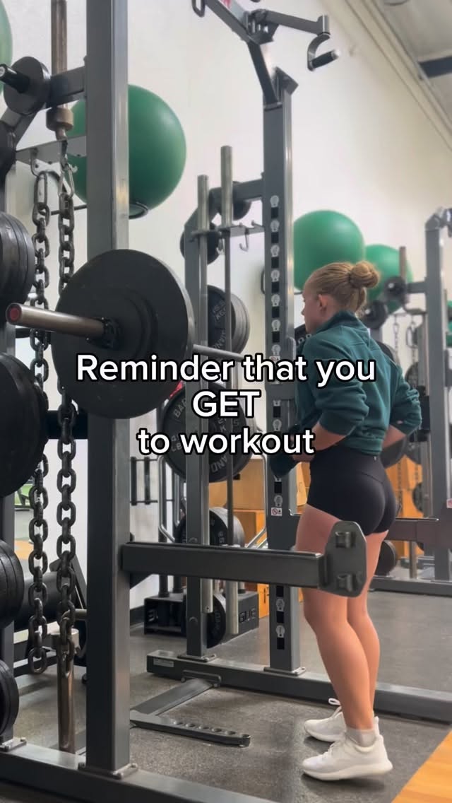 We’re only two weeks into the new year.
Here’s your reminder that you GET to move. You GET to exercise and get stronger, faster, run further, be healthier, whatever your goals may be.
This isn’t about forcing motivation. If you want this to last longer than a few weeks or a year, it’s about choosing to show up, even when it’s frustrating, even when it’s not exciting.
You don’t have to train.
You get to. And that’s where your energy should be.
#strengthtraining #healthcoaching #hybridtraining #femaleathlete #runcoaching