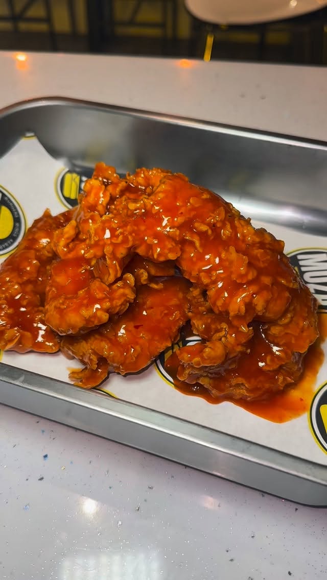 Certified Saucy Crunch! 🍗😈
Simply Delicious! 😋
See our saved stories for our MENU and our OPENING TIMES. 🔖
Call us on 01753923379 to make an order for collection! 📞
You can also find us on UBEREATS! JUSTEAT! DELIVEROO! 📲
Located 30 seconds walk from IVER station off the Elizabeth Line!
📍2 WELLESLEY AVENUE, IVER, SL0 9AY 🚶🏽 🚗 🚲 🏍️ 🚂
#moza #friedchicken #tenders #kfcstyle #halalfood