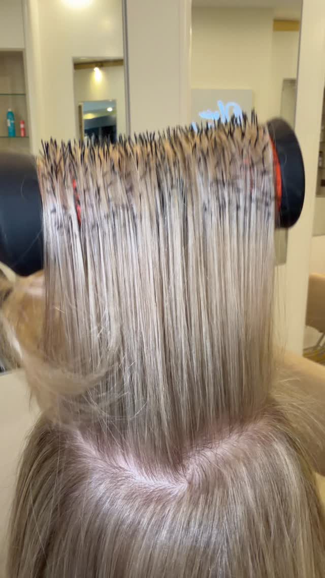 ‘is that okay?…’ 🥴🤣 forever getting shouted at by you all for saying this 😂😂
🌟complimentary colour + extensions consultations are available this week! consultations are required for new clients 48 hours prior to colour appointment🌟
service 🤩 full head highlights, lowlights, toner, cut + blow dry 🤩
💰 £175
based 📍- @gallagherandwashington 27 Dovedale Road, L18 5EP
📱enquiries - contact button + DM
📱book - link on profile
products used -
@lorealpro @lorealuki @loreal @lorealpro_education_uki @rosieoconnorprohair
@salonsdirect @sallyserskineliverpool
@beautylaunchpad
@hairdressersjournel
i don’t edit my pictures 📸
~
#hairbylucyansboro #studioluxe #studioluxeliverpool
#beautylaunchpad #hairdressersjournal lorealcolourspecialist liverpool liverpoolhair colourspecialist blondespecialist balayagespecialist liverpoolhairspecialist liverpoolbalayage bohoblondetechnique iambohoblonde transformationtechnique balayagetransformation blondetransformation fallhair hairtransformation comeonsuperman tameimpala