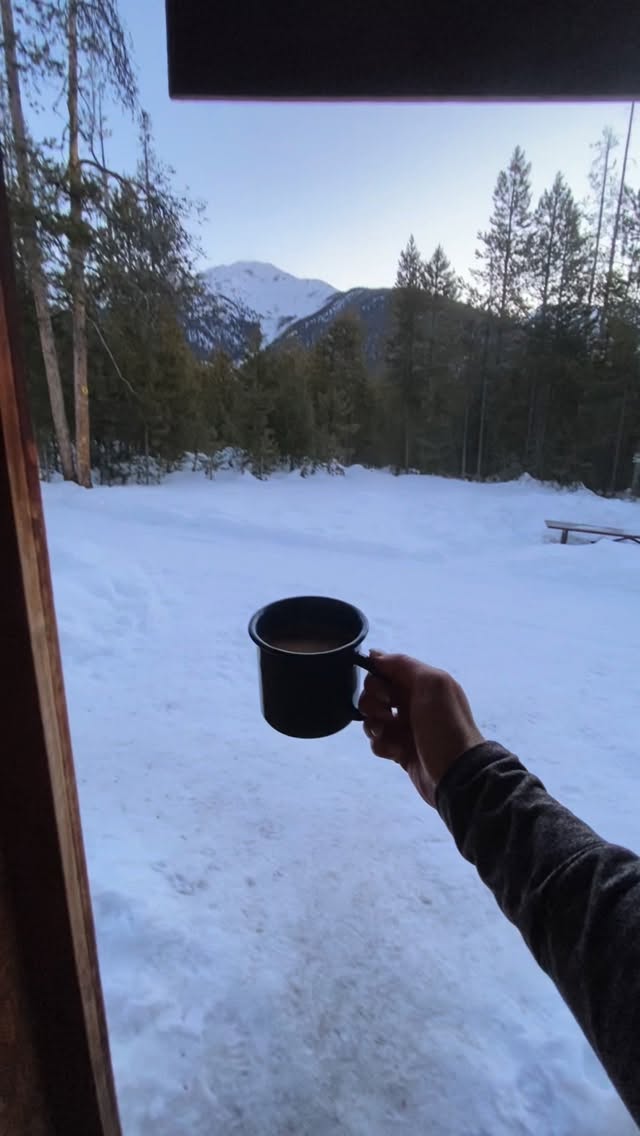 What a year it’s been!!! Here’s a summary of my 2025 art+adventure life, thank you to every single one of you who has helped make this dream possible with your support.
#2025recap #adventurelifestyle #blueheelers #idahoartist #hikeyourownhike