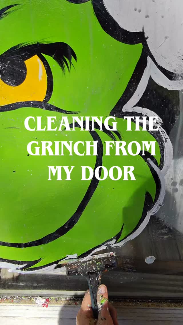 Goodbye Mr. Grinch! See ya next year!!
#grinch #windowpainting #holidaywindows #southeastTexas