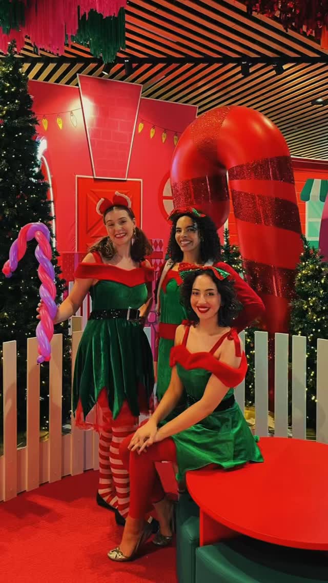 Christmas magic - Little Party Faces 2025