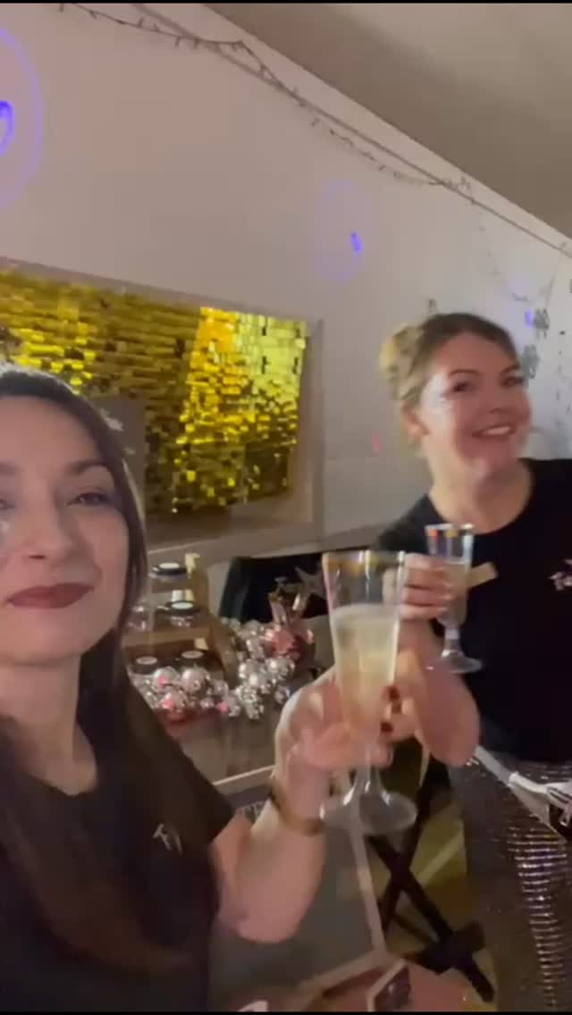 ✨OUR 2025 HIGHLIGHTS✨
🚐 Bought my van!
✨ Glittered at Olivia and Alex’s sons party
🌈 Another epic Latitude Festival
🌲 Followed by an amazing Gone Wild Festival
💒 Loads of incredible weddings
🎉 Some super fun parties and corporate events
🎃 Lots of Halloween fun
🎄 Followed by some fab Christmas events and our amazing Christmas night out