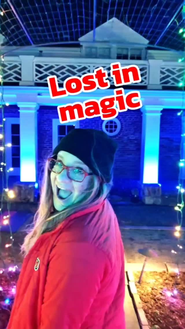 Getting lost in magical gardens while finally enjoying a small pause from work 😊.
It definitely helped me unwind and have some fun 😀.
@visitmsv
#brooksidegardens #TheMSV
#gardenoflights #AWomanFromMars #unwind