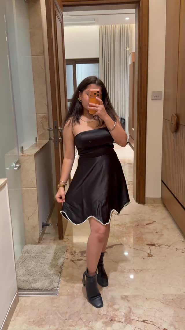 Pov - A little black dress, but make it pearl-kissed.
#happycustomer #satindress