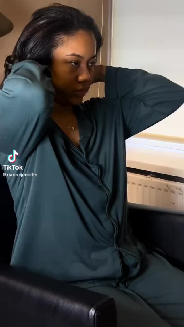 Luxury doesn’t have to be expensive.
For babes who know quality, even on a budget 💞
Hairspecs: VIRGIN wavy cambodian.