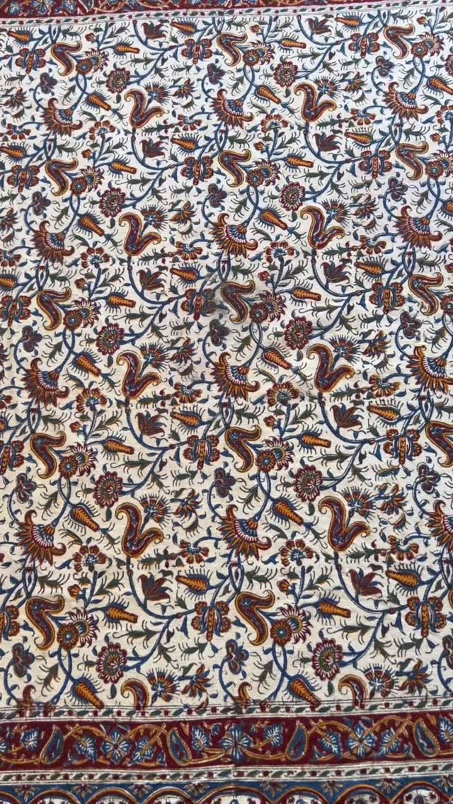 Happy New Year from TAHDIGLOVER
May you crunch through 2026 even better than 2025 & make the best Tahdigs.
Don’t forget to share though❤️