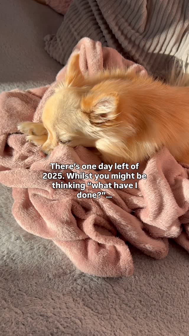 I know this time of year can bring mixed emotions.
You might be feeling flat seeing everyoneâs highlights, thinking âIâve done nothing this year to feel proudâ but thatâs not true, I know it.
Everything counts no matter how small.
Take a look through your camera roll and find the glimmers throughout the months because I know you have them.
This is your reminder that you donât have to have moved mountains, got a house, got married, had children, traveled the world to feel like youâve âmade itâ
Simply getting through the year is enough.
YOU are enough!
I see you and Iâm proud of you.
Send this to someone who needs the reminder too.
Let me know your biggest highlight, moment of joy or proudest moment in the comments.
.
.
.
.
#2025recap #yearinreview #highlightreel