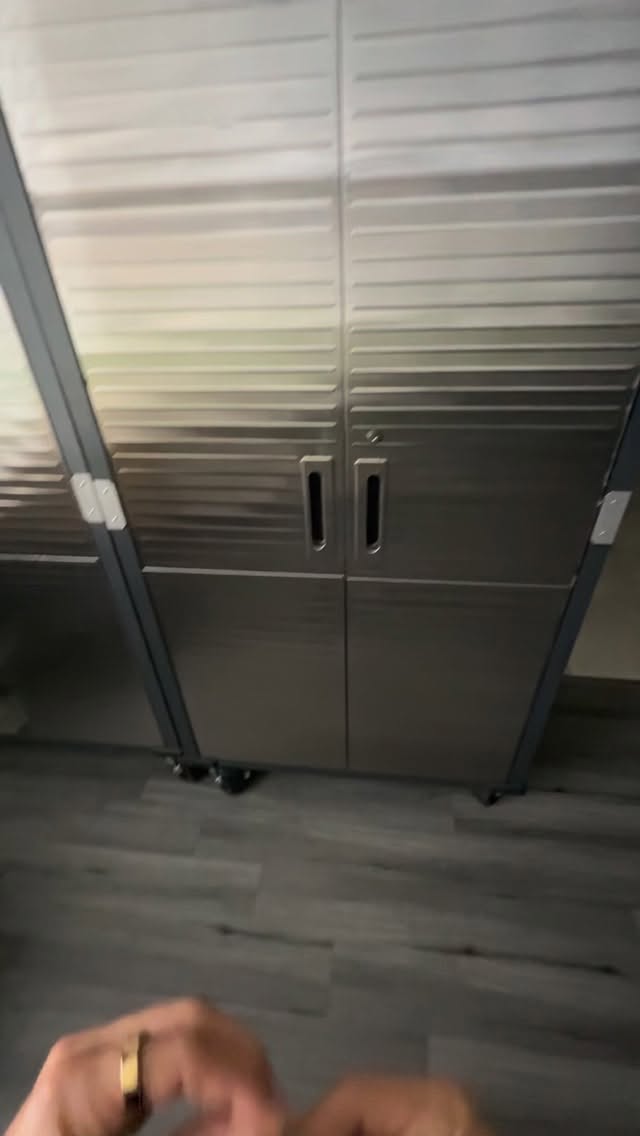 POV: wedding day prep!
Let me walk you through what I pack for a day filming a wedding! If you have any questions regarding any of my gear, let me know.
#orlandovideographer #orlandoweddingvideographer #weddingvideography #orlandoweddings weddingday