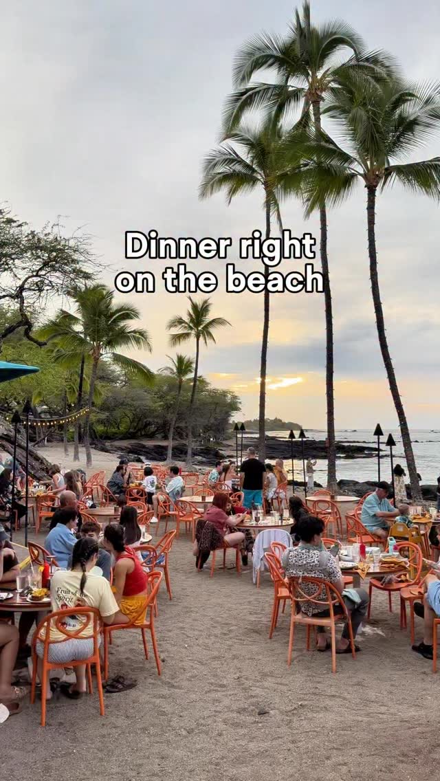 Dining to the sound of waves 🌊 🎶
Join us for New Year's Eve with our special prix fixe menu available after 3 pm. For more info: visit lavalavabeachclub.com/bigisland/holidayhours
#beach #dining #bigisland #hawaii #aloha