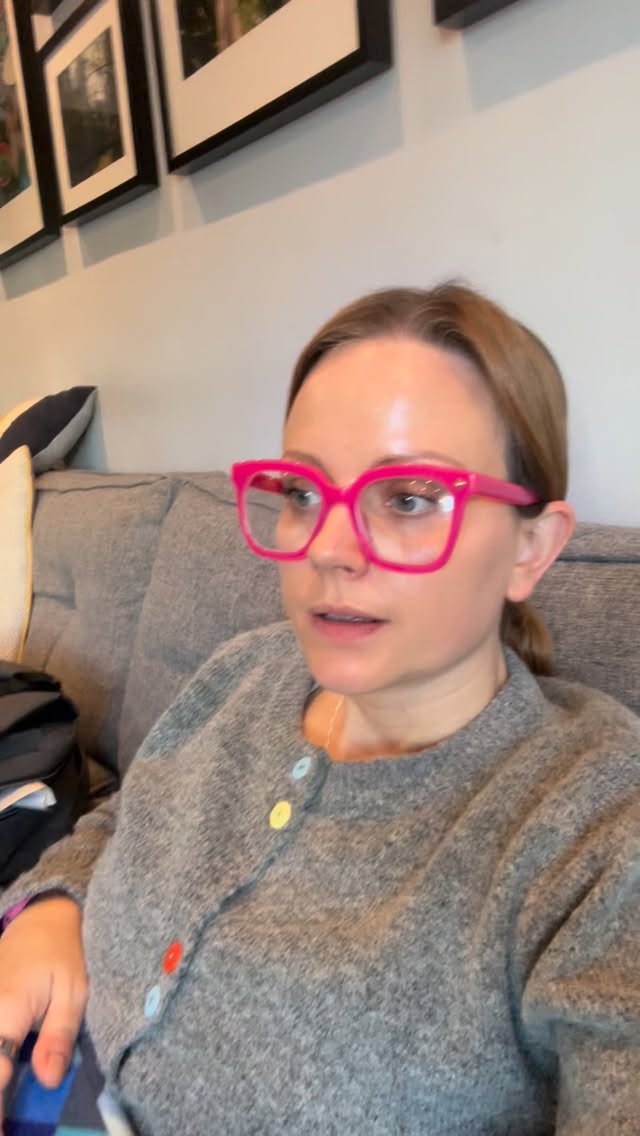 As one year ends and another begins, itâs tempting to think we need big changes.
But lasting habits rarely come from willpower alone, they come from understanding how behaviour works.
Start small. Anchor new habits to things you already do. Make change visible, rewarding, and kind to your future self.
The goal isnât a ânew youâ â itâs a steadier relationship with the person you already are.
#psychology #psychologist #selfcare #mindfulness #habithack #habitformation #selfdevelopment #psychologytips