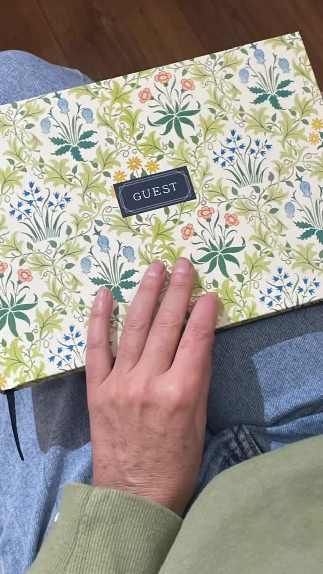 Thank you for sharing your backstories with us. When we set out to start a bookshop we really were not sure what we were doing. Like really. But we have always had it clear that we wanted it to be more than a place you buy books. Sitting down yesterday and reading our guest book- well, tear. Messages from all over the world full of love, hope, compassion and kindness. Thanks for helping make our dream come true- and what a year you have had in 2025❤️
Wishing you all health, happiness, and some good reading for 2026🥂