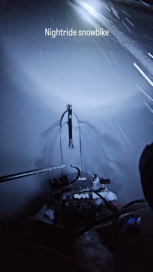 Prøvekjøring med ny frontskien, Fungerer perfekt
#customebikes #snowbike #gaviafatty