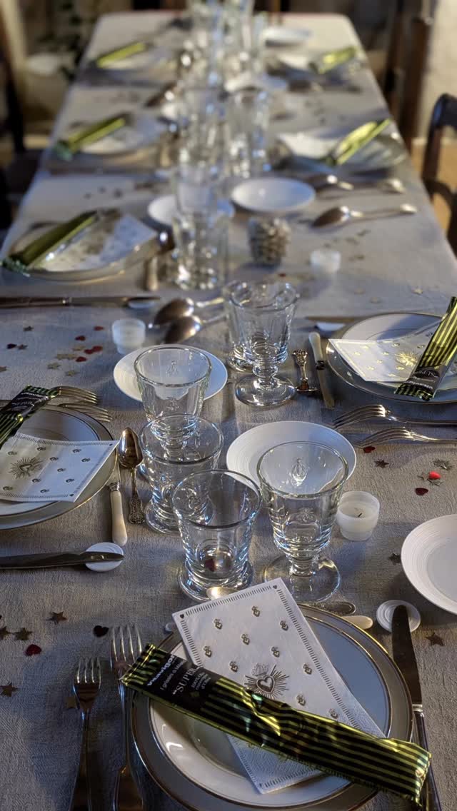 Le nouvel an aux Pierres Lotoises #occitanietourisme #nouvelan #newyear2025❤️❤️🎉🍾 #frenchcountryside #gitesetchambresdhotes