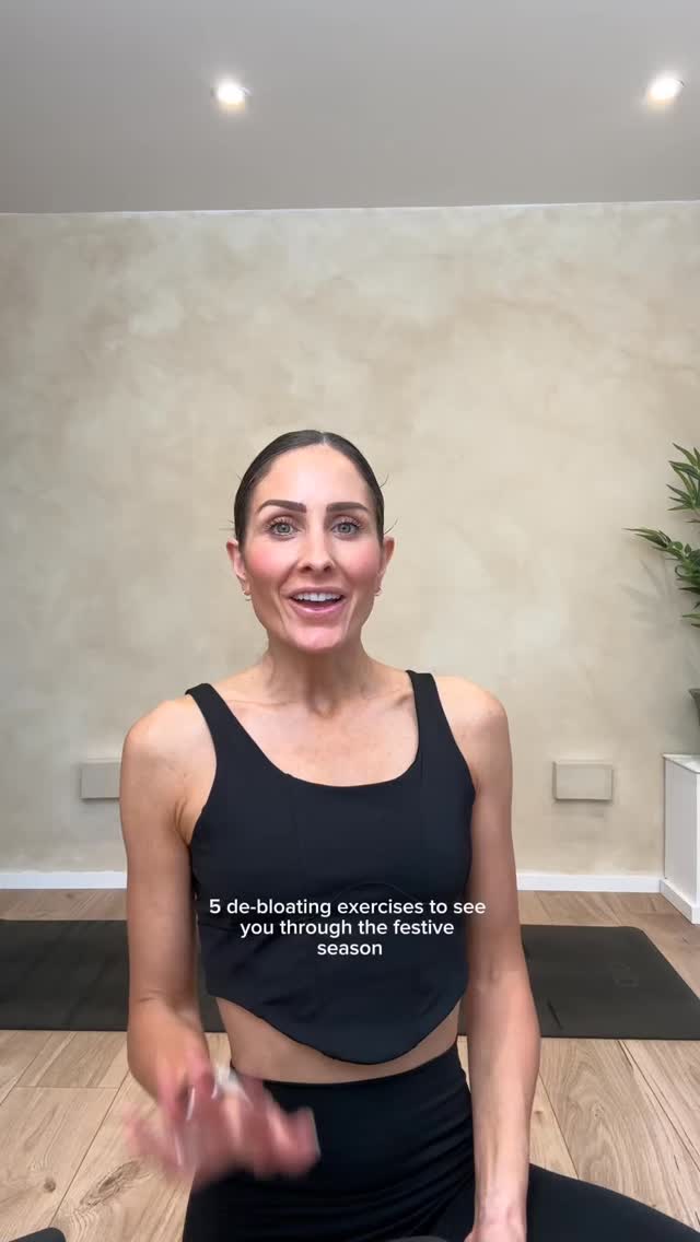 Feeling a little bloated after Christmas? 🎄
Try these 5 de-bloating exercises using the ball to gently get moving:
1️⃣ Side teaser
2️⃣ Half roll down with Russian twist
3️⃣ Bird dog (reach knee to nose)
4️⃣ Roll up
5️⃣ Standing roll down
Move, breathe, and reset your body ✨
Join us on the Regulate Wellbeing app and move from the comfort of your own home.