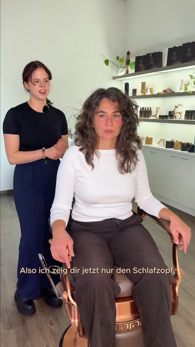 ✨Die handgemachten Seidenhaarbänder gibt‘s auf lockenelite.at ✨😊
#Lockenfrisur #lockenelite #lockenfriseur #schlafzopf