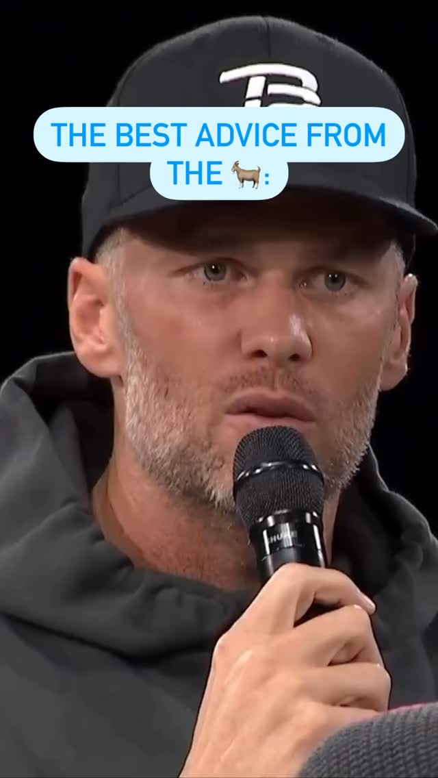 đšRESILIENCEđš
#TomBrady with a great clip on the losses being more important than the wins in life. The losses made him a better person and player. Life is truly about how you respond to the âlossesâ in your life đ§
⢠⢠â˘
#tb12 #tombradyquotes #athletes #athletesofinstagram