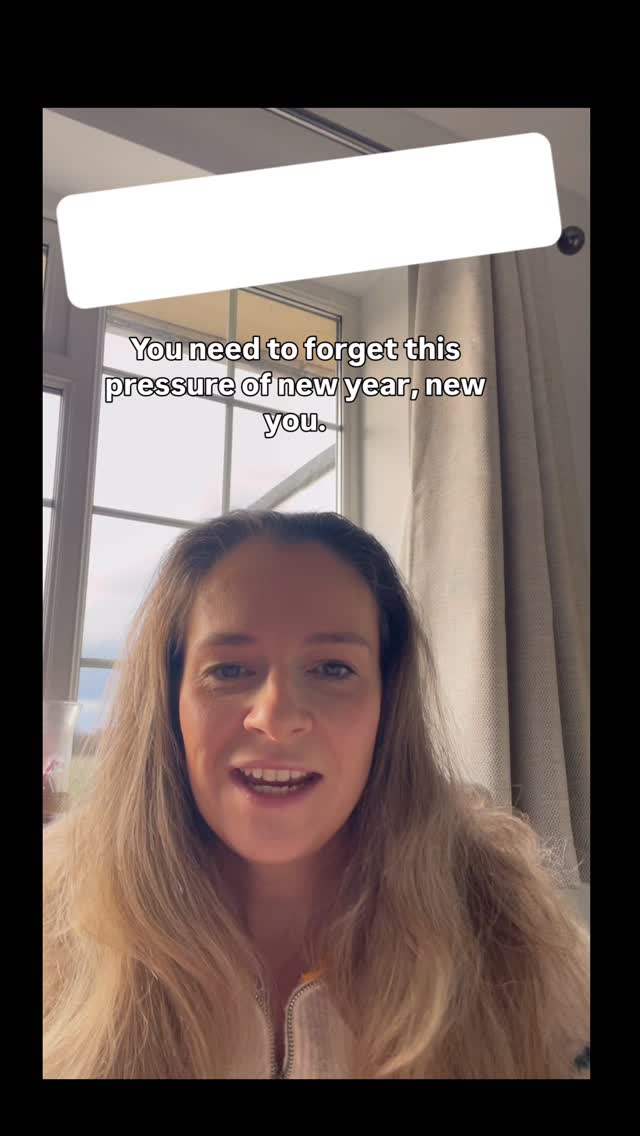 New Year Old You. Dr Zo The Physio wants to get you back to your old self. Book to see me at my clinic. Follow for more content on how to get back to the old you in 2026. Don’t let that sports injury keep you from getting back. Whether your a runner, equestrian, rugby, scratch golfer or padel player. #rehab #oxfordshire #physiotherapy #sportinjury