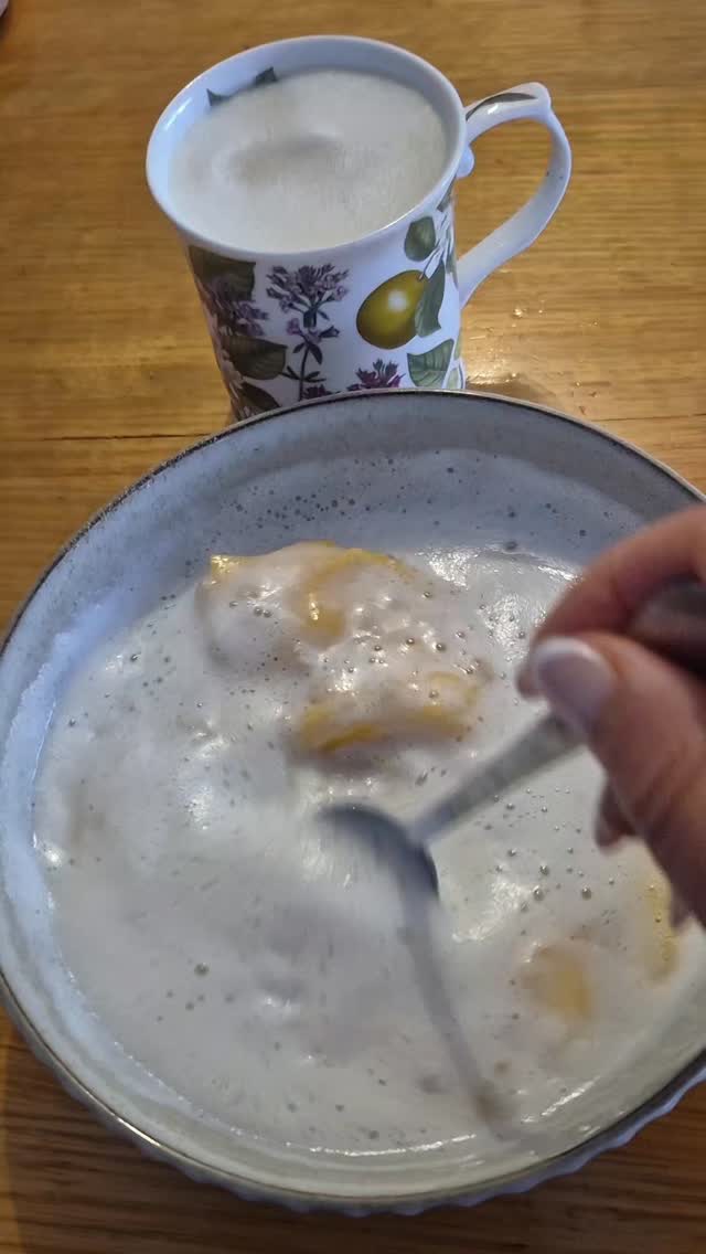 Starting today…
After enjoying a wide variety of foods over the past couple of months, I began noticing some changes in my body — inflammation in my hips and hands, hot flushes, weight gain, digestion not working as optimally, fatigue running the show, and sugar cravings sneaking back in.😫
So I’m choosing to take back control of my body by returning to my personalised anti-inflammatory foods, aligned with my biochemistry results, health conditions, height, and body measurements — hips, bust, and thighs.
This way of eating is part of my Total Body Reset— a lifestyle where there is clarity✔️ not confusion. I know exactly what foods support my body✔️
It teaches me:
what to eat✔️
how much to eat✔️
how to enjoy treat meals✔️
and how to live without guilt, restriction, or fear of failure✔️
Imagine reaching April 2026 and realizing:
✨ your energy is steady💃
✨ your body feels calm and nourished💃
✨ your clothes fit comfortably again💃
✨ you stayed consistent — without forcing it💃
You may be ready to finally address the weight gain, bloating, low energy, restless sleep, and hormone symptoms that have crept in over the years — without extreme diets, restriction, or fear of failure.✔️💃✔️💃
This approach gives me confidence✔️pain relief✔️ stable energy✔️, and the ability to wake up feeling good in my body again✔️. Instead of feeling overwhelmed by food choices, I feel empowered✔️. There is no fear of failure here — because this way of eating allows flexibility, enjoyment, and real life, while still supporting my health.💃
✨ Food that calms inflammation, balances hormones, and brings you home to your body.
👉 Ready to stop guessing and start eating what your body actually needs?
DM RESET, lets connect to begin your personalised journey.👭
Check out my website for more information⬇️
https://www.dianamirandanutrition.com.au/
.
.
.
.
.
#HormoneBalance #Over40Wellnes #AntiInflammatoryEating #MetabolicBalance #TotalBodyReset HormoneHealth FoodAsMedicine